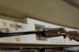 A VINTAGE BSA METEOR AIR RIFLE IN ORIGINAL BOX AND PACKAGING