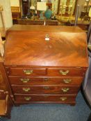 A GEORGIAN MAHOGANY COUNTRYMADE BUREAU W-89 CM