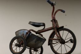A VINTAGE TRIANG METAL TRIKE