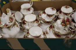 A TRAY OF ROYAL ALBERT OLD COUNTRY ROSES TEAWARE ETC