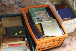 A QUANTITY OF VINTAGE BOOKS TO INCLUDE MOTORING, ENGINEERING AND MANUFACTURING TITLES ETC