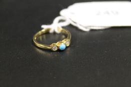 A HALLMARKED 18 CARAT GOLD TURQUOISE AND DIAMOND RING, approx weight 2g