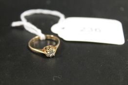 A 9CT GOLD ILLUSION SET DIAMOND RING - APPROX WEIGHT 1.7G