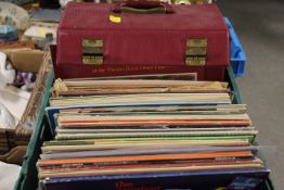 A TRAY OF ASSORTED LP AND SINGLES RECORDS. MAINLY MID CENTURY JAZZ TO INCLUDE WOODY HERMAN, BENNY