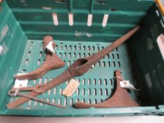 A TRAY CONTAINING VINTAGE PICK AXE HEAD, CAST COBBLERS BOOT LASTS ETC