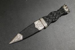 A MODERN SGIAN DUBH