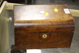 AN INLAID WOODEN JEWELLERY TYPE CASKET