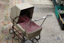 A VINTAGE DOLLS PRAM