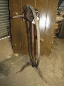 A VINTAGE AGRICULTURAL THE STEWART BALL BEARING No1 HORSE & CATTLE CLIPPING MACHINE A/F