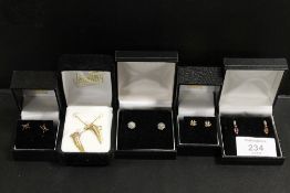 FIVE SET OF EARRINGS TO INCLUDE GOLD EXAMPLES