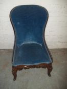 AN ANTIQUE OCCASIONAL BEDROOM CHAIR