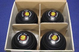 A BOXED SET OF COMMANDER LAWN BOWLS
