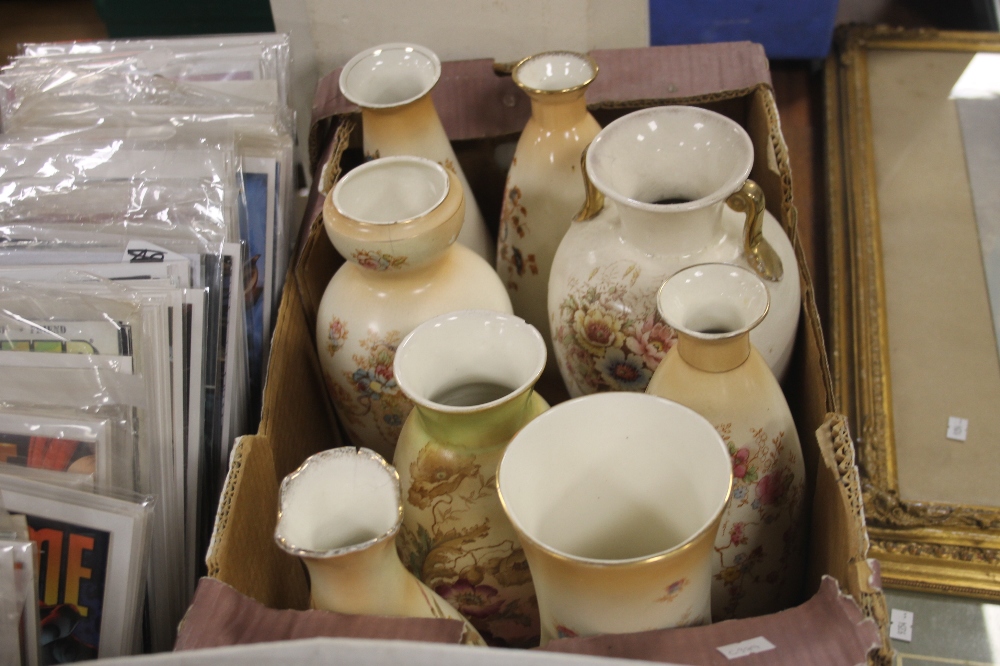 A TRAY OF CROWN DEVON CREAM WARE (TRAY/S NOT INCLUDED)