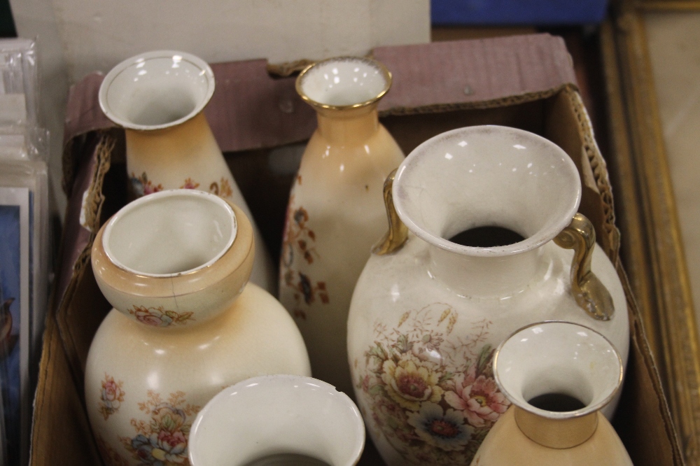 A TRAY OF CROWN DEVON CREAM WARE (TRAY/S NOT INCLUDED) - Image 3 of 3