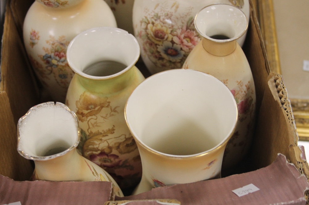 A TRAY OF CROWN DEVON CREAM WARE (TRAY/S NOT INCLUDED) - Image 2 of 3