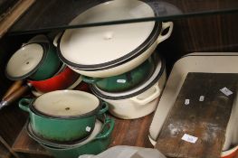 A QUANTITY OF VINTAGE SAUCEPANS
