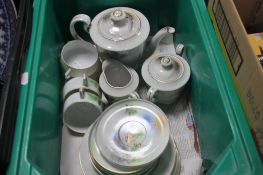 A TRAY OF ORIENTAL CERAMICS (TRAY/S NOT INCLUDED)