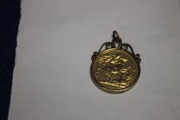 A 1913 MOUNTED SOVEREIGN