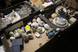 THREE TRAYS OF SUNDRIES AND CERAMICS TO INCLUDE CERAMIC EGGS, VINTAGE MONEY BOX A/F ETC