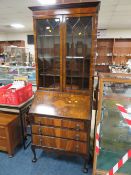 A 20TH CENTURY WALNUT BUREAU BOOKCASE H-203 W-77 CM