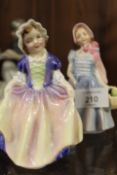 A ROYAL DOULTON FIGURINE 'WENDY' TOGETHER WITH 'DINKY DO' (2)