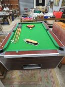 PUB STYLE POOL TABLE AND ACCESSORIES