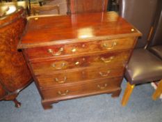 A GEORGIAN MAHOGANY FOUR DRAWER CHEST OF DRAWERS W-87 CM