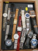 A TRAY OF ASSORTED GENTS WATCHES TO INCLUDE REPLICA BRAND NAMES