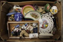 THREE TRAYS OF ASSORTED CERAMICS AND COLLECTABLES