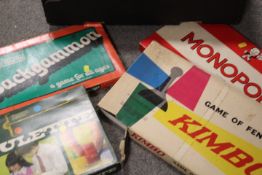 A TRAY OF ASSORTED VINTAGE BOARD GAMES ETC.