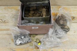 A TIN OF ASSORTED VINTAGE COINAGE