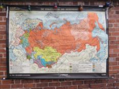 A LARGE ROLLABLE WALL MAP BY VELHAGEN & KLASING 1961 SHOWING THE SOVIET UNION AT THE TIME - 193 X