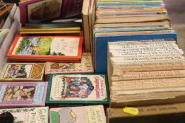 A TRAY OF VINTAGE CHILDRENS BOOKS TO INCLUDE LADYBIRD , BEATRIX POTTER , ETC
