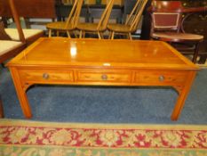A MODERN YEW WOOD COFFEE TABLE WITH DRAWERS - L 120 CM
