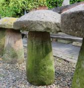 AN ANTIQUE SANDSTONE STADDLESTONE, H 65 cm