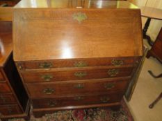 A 19TH CENTURY OAK COUNTRYMADE BUREAU WITH FOUR GRADUATING DRAWERS, W 91.5 cm