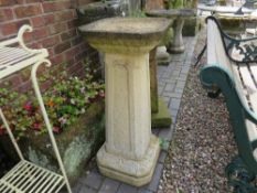 A MODERN STONE SQUARE BIRD BATH, H 82 cm