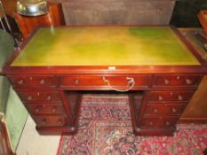 A VICTORIAN MAHOGANY LEATHER TOPPED TWIN PEDESTAL DESK WITH AN ARRANGEMENT OF NINE DRAWERS, H 78 cm,