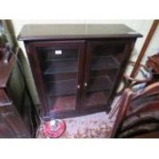 A STAG MINSTREL LOW GLAZED BOOKCASE, W 81 cm
