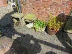 FOUR ASSORTED GARDEN POTS AND STANDS (4)