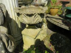 A MODERN GARDEN SHAPED URN ON SQUARED PLINTH, H 86 cm