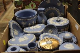 A SMALL TRAY OF WEDGWOOD BLUE JASPERWARE