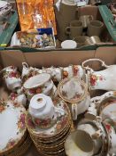 A TRAY OF ROYAL ALBERT OLD COUNTRY ROSES TOGETHER WITH A TRAY OF SUNDRIES TO INCLUDE HUMMEL FIGURES