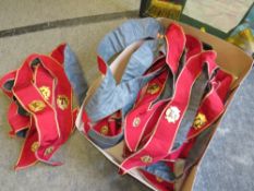 TWO TRAYS OF ASSORTED COLLECTABLES TO INCLUDE MIRRORS, BOXES ETC