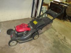 A HONDA HRX476 PETROL MOWER