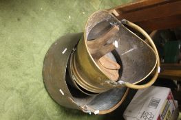 A COLLECTION OF BRASSWARETO INCLUDE A COAL BUCKET