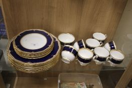 A ROYAL WORCESTER DIPLOMAT DINNER SERVICE