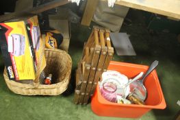 A COLLECTION OF CERAMICS AND SUNDRIES