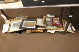 A QUANTTITY OF ASSORTED PICTURE FRAMES ETC