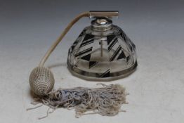 AN ART DECO GLASS AND CHROME ATOMIZER, H 9 cm